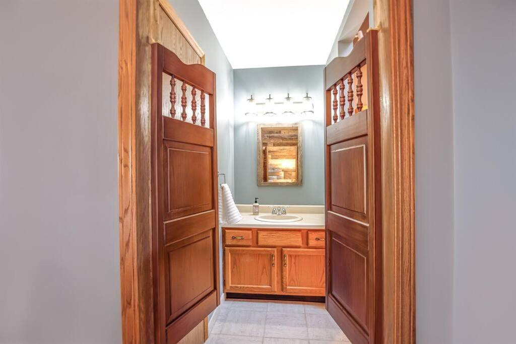 Relaxing 2bedroom Townhome W/playroom & Great View Holiday home Galena