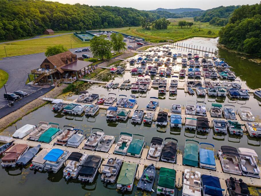 Relaxing 2bedroom Townhome W/playroom & Great View * Galena